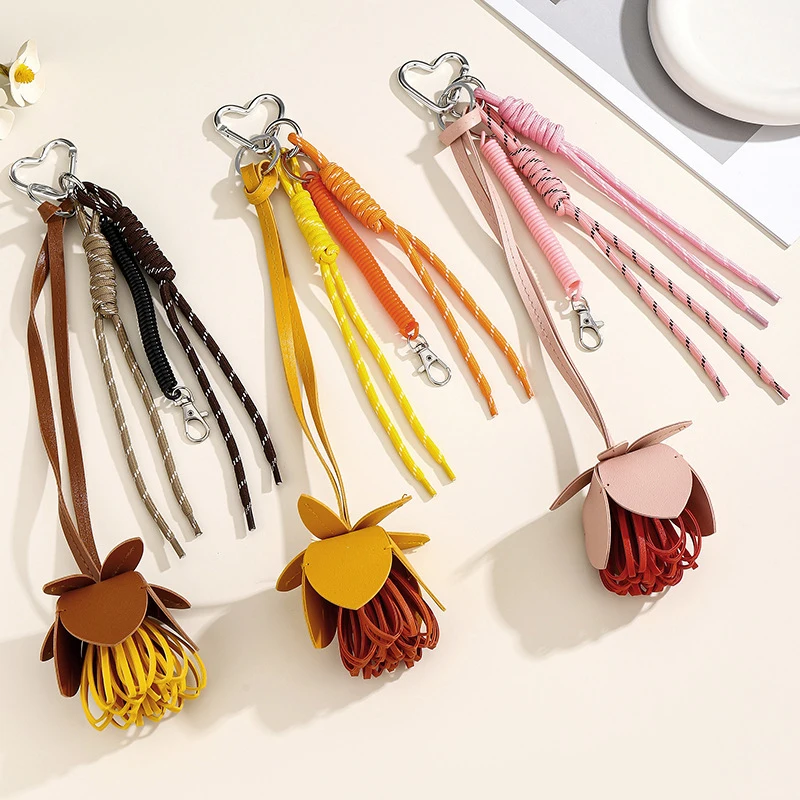 New Leather Flower Keychain Fashion Hanging Ornaments Lanyard Bag Accessories For Women Cute Bag Charm Pendant With Braided Rope