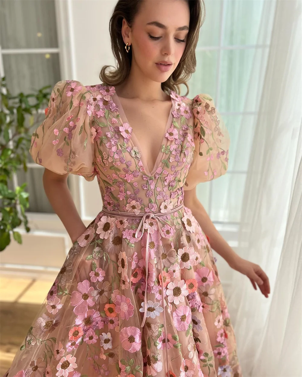 Cathy-vestidos de novia de tul con cuello en V, vestidos de noche bordados de flores en 3D, mangas cortas personalizadas, corte en A, noche Formal 2024