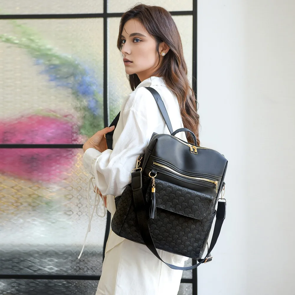 Backpack Diamond Lattice Simple Fashion Light Temperament Can Carry Crossbody Bag Large Capacity Backpack for Women