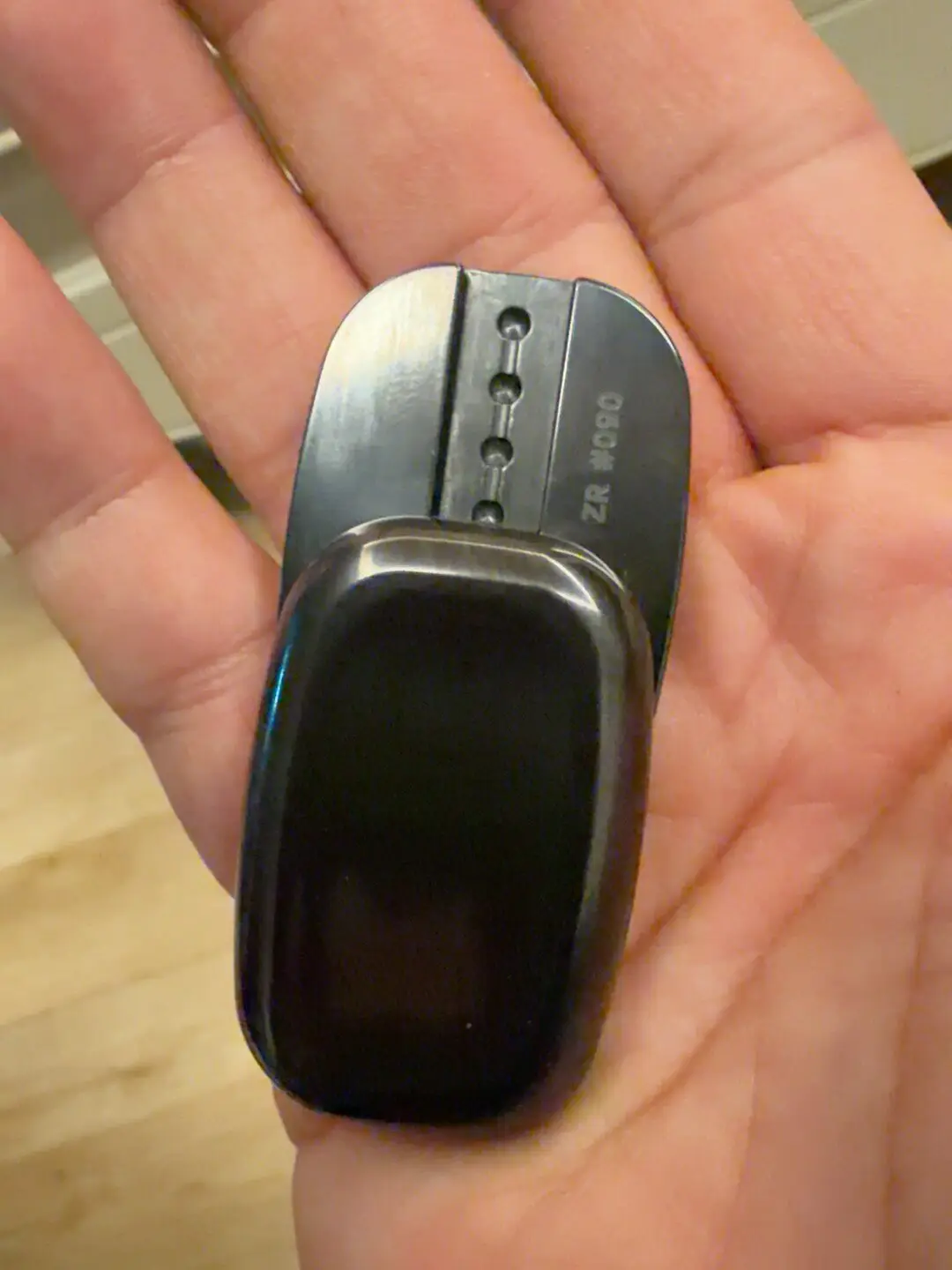 Used EDC Liu Chu, A Friend, Zirconium Paragraph Soap Mechanical Push Card Edc Metal Decompression Toy Black Technology