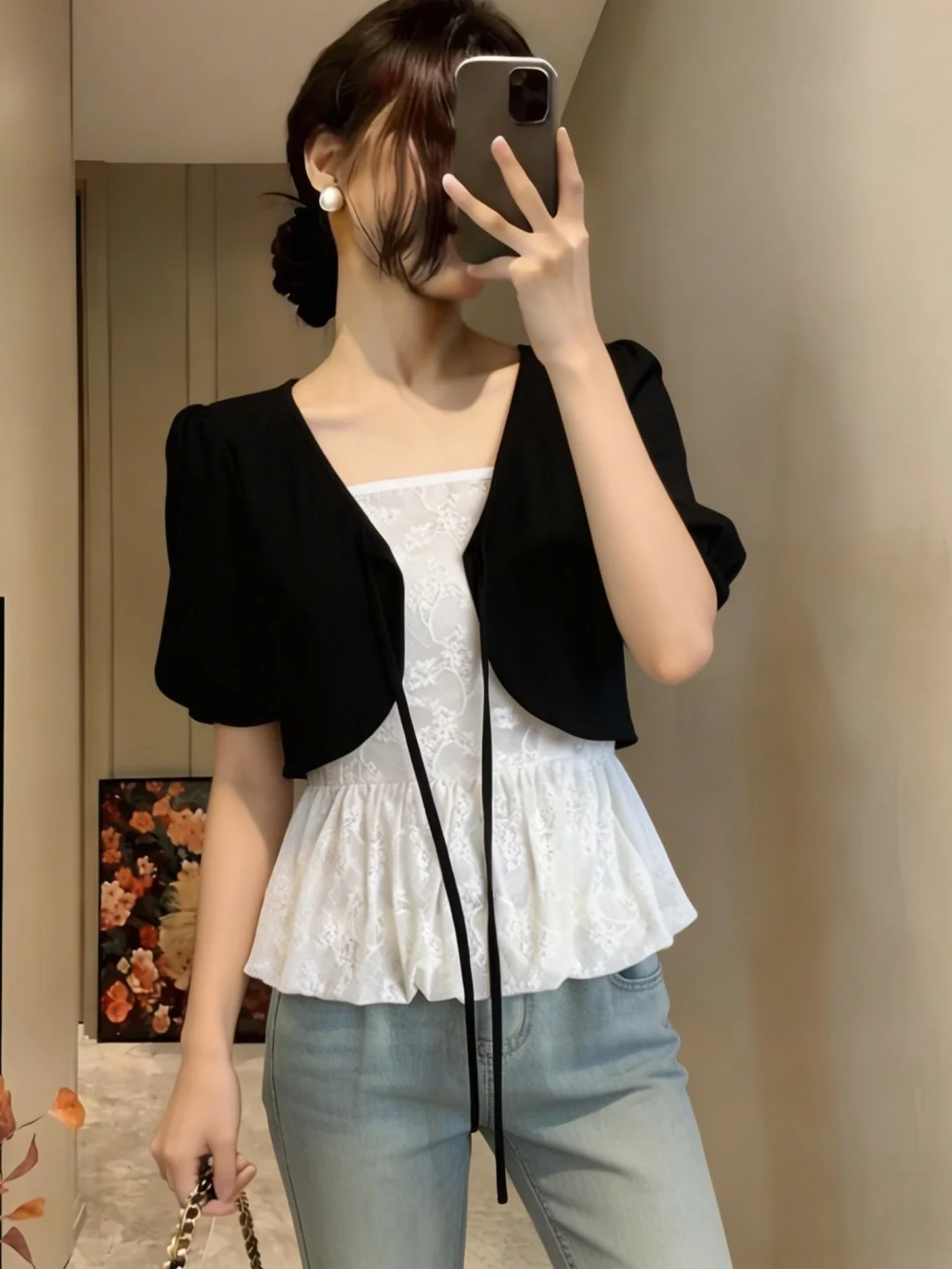 Slimming Short Lace Panel V-Neck Shirt Women's Summer 2026 Large Size PPMM Bubble Sleeve High Waist Tunic Top Korean Style