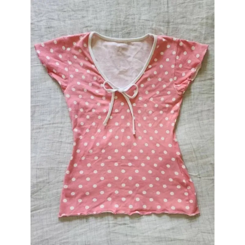 

Womens Pink Sweet T Shirts American Harajuku Hottie Polka Dot Print T-shirt Subculture Bow Patchwork Slim Tees Female V-neck Top