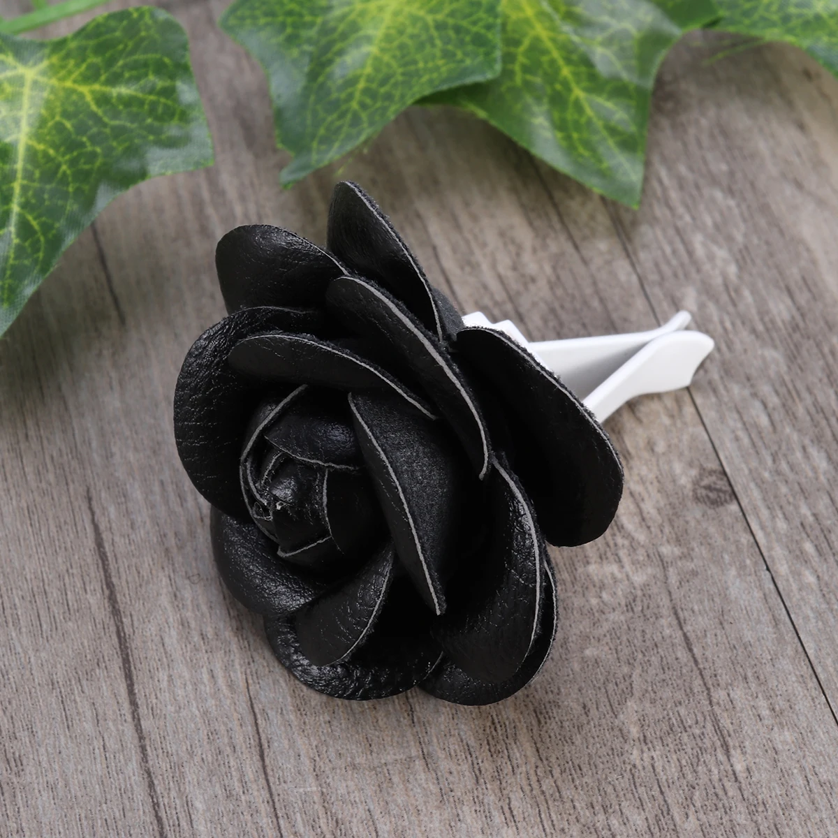 

Car Air Vent Perfume Black Camellia Flower Clip Diffuser Aromatherapy Essential Oil Vent Perfume Car Decoration Indoor