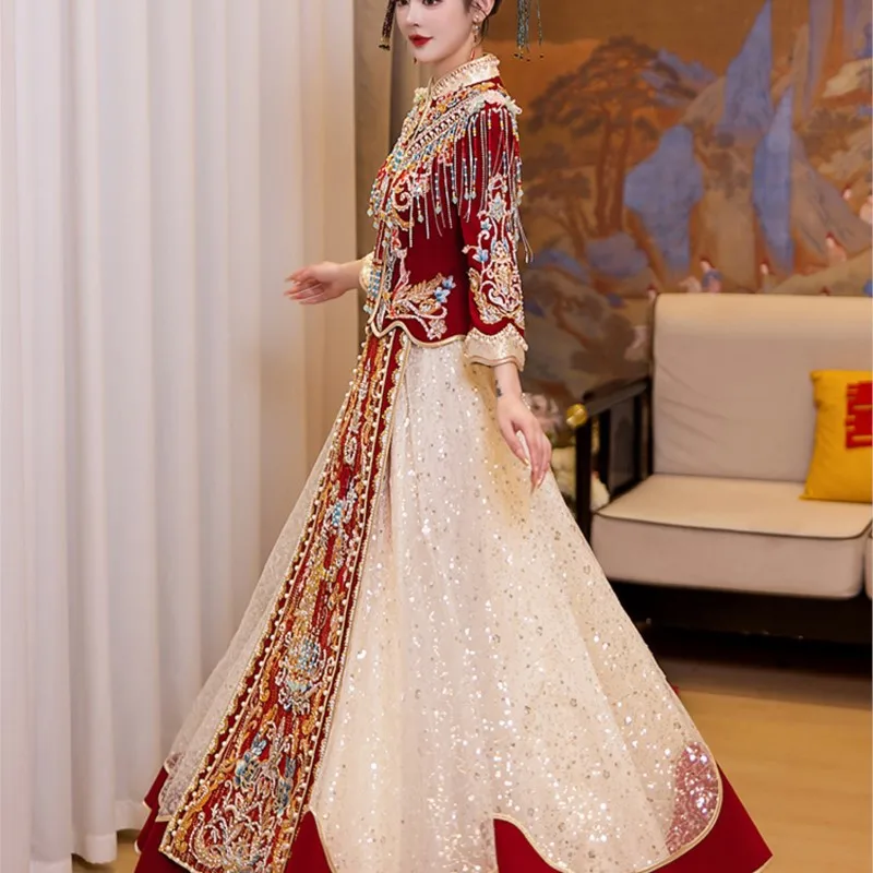 Nieuwe trouwjurk in Chinese stijl, fluwelen bruid, zware industrie en ceremonieel