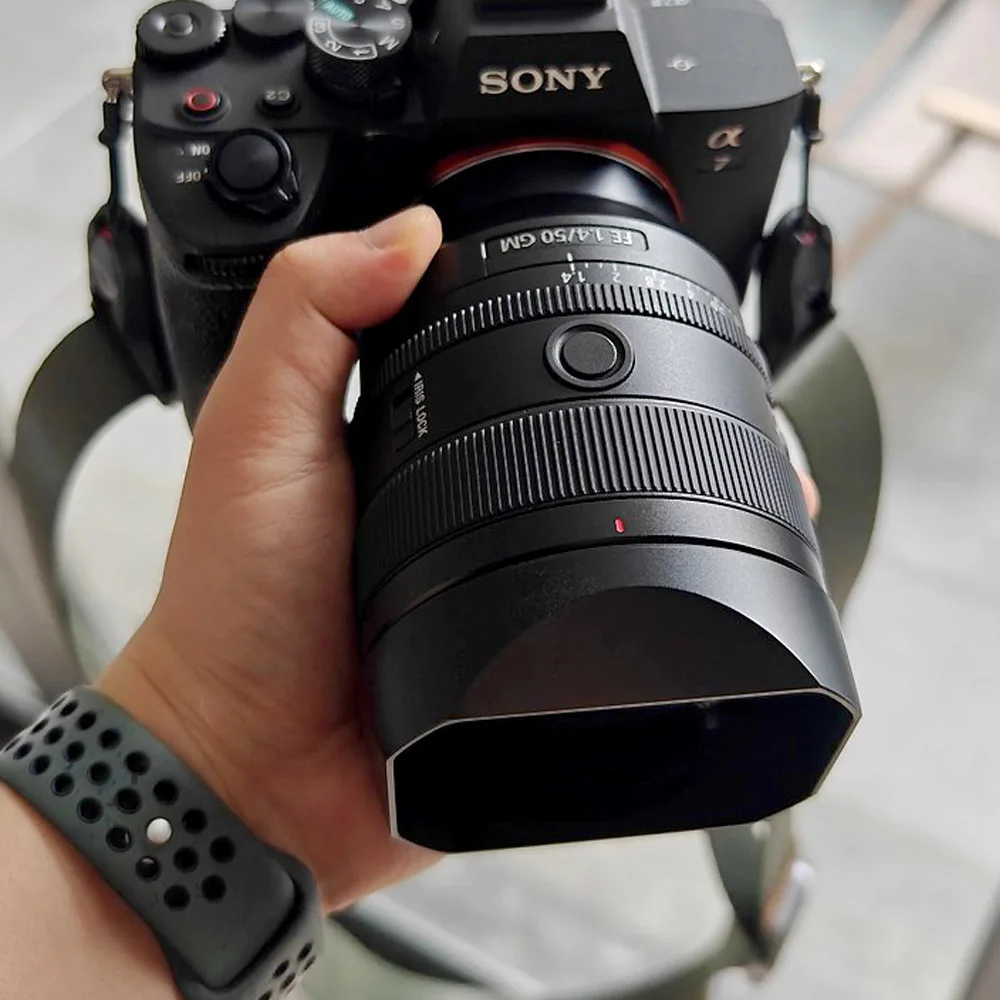 Metal Bayonet Square Lens Hood for Sony FE 50mm F1.4 GM Sony 50/F1.4  FE 1.4/50 GM Comes with Cap