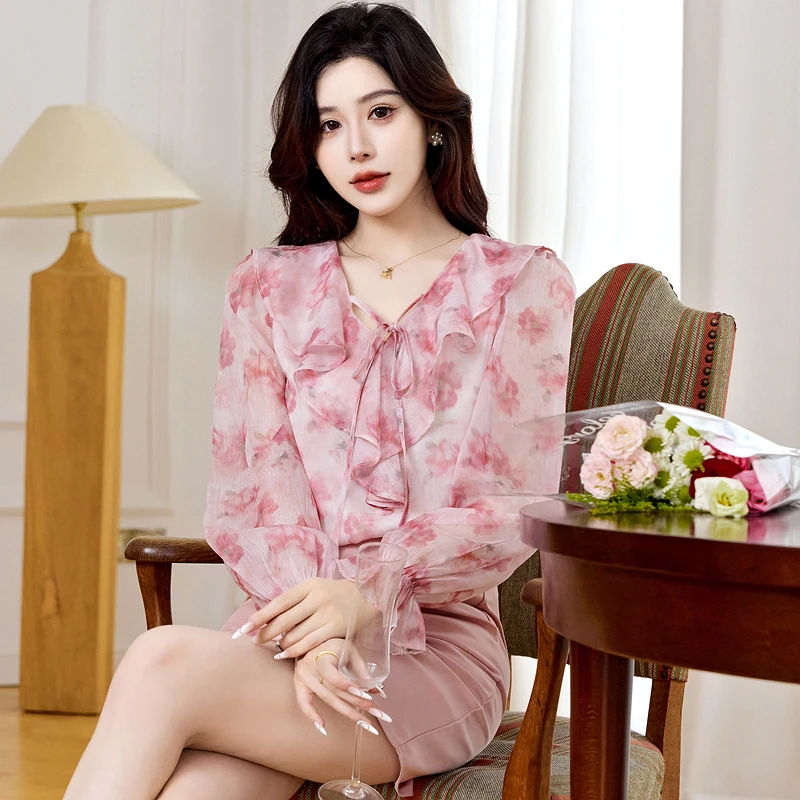 レディースブラウスシャツ 新品 長袖 Vネック プリント レースアップ フリルブラウスシャツ レディース トップス ブラウス シャツ ブルサス カミサス 2025 Q1341