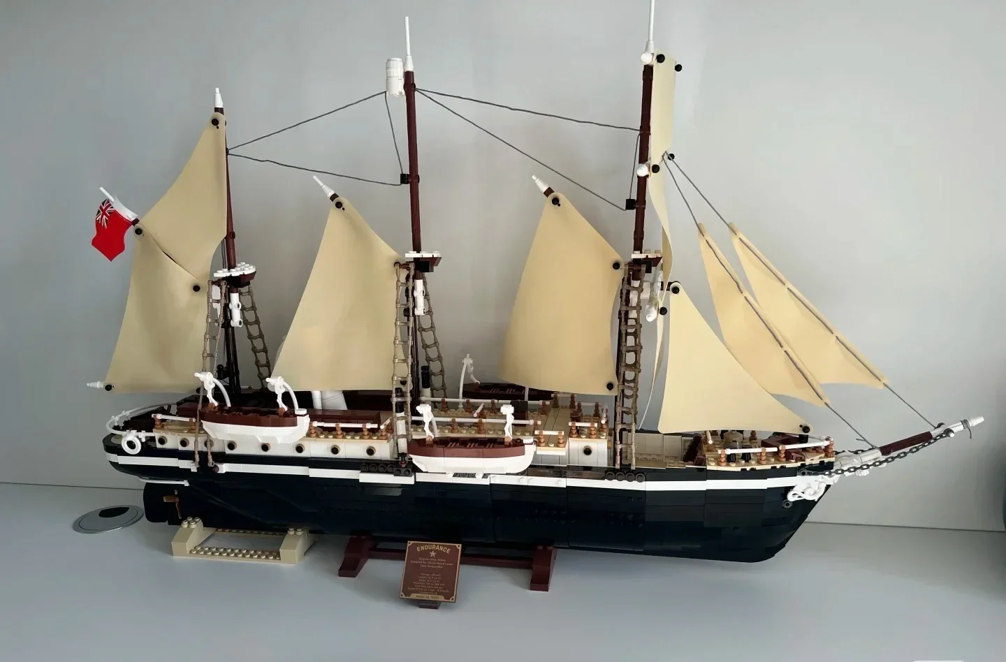 

2026 New 10335 The Endurance Explorer Ship Moc Building Blocks Diy Assemble City Bricks Toys Birthday Gift For Children Kids