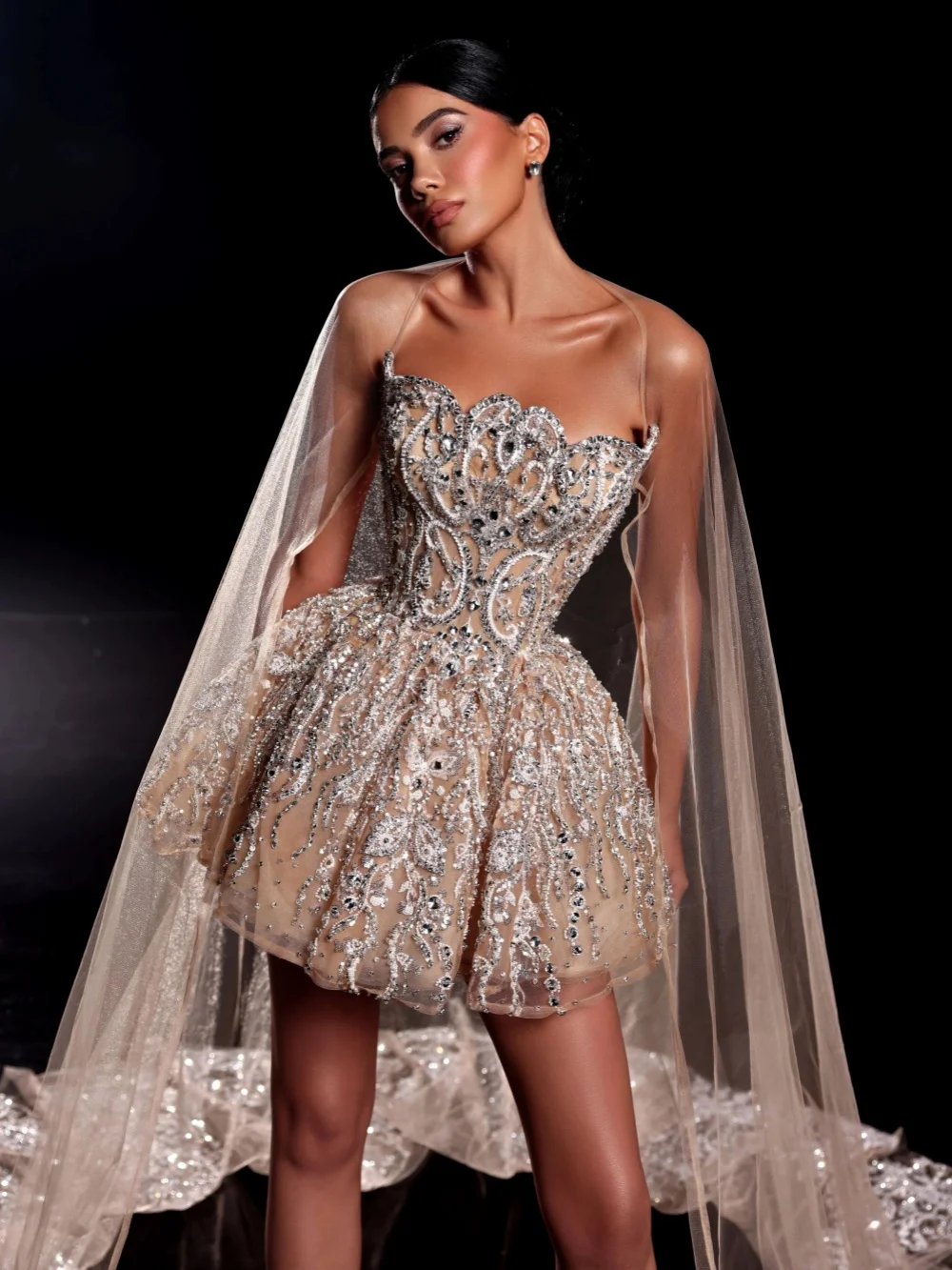 Nieuwe collectie kralen applicaties avondjurk luxe strapless mini bruiloft jurk op maat gemaakte nieuwe prachtige cocktailjurk