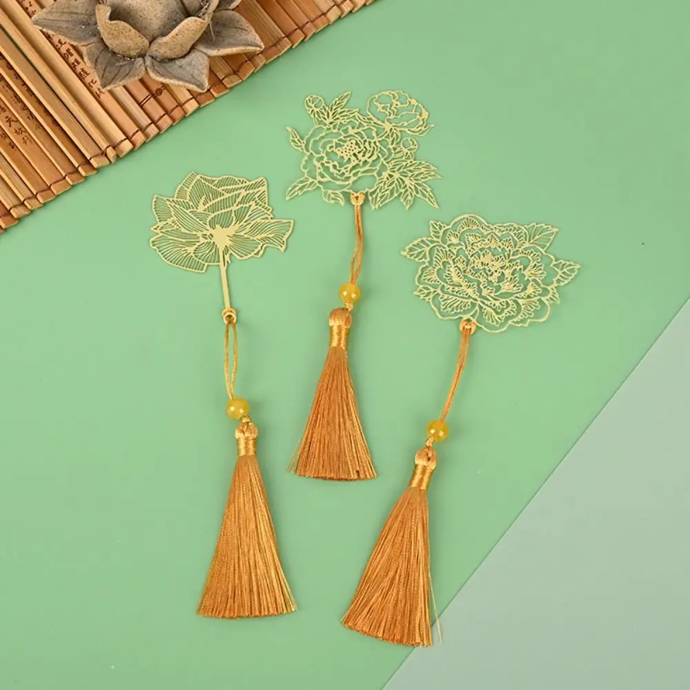 Creative Metal Flower Bookmark Peony Flower Tassels Metal Bookmark Hollowing Out Pendant Flower Hollow Bookmark Book Holder