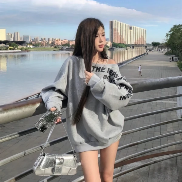 Y2k Sexy Oversize T-Shirt Damen Streetwear Txt-Print Langarm Basic Top Herbst Winter Koreanisches One-Shoulder Sweatshirt – Detail 6