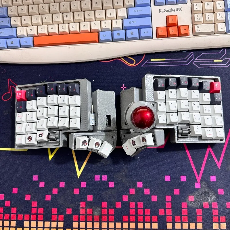 CCK-BALL Trackball Split Keyboard Kit Customized ZMK Ergonomic Hot Swappable Dual-mode Wireless Keyboard with Charging Cable