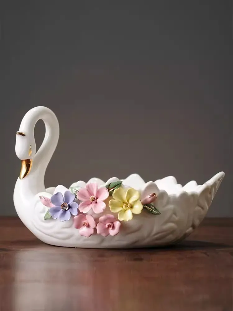 Swan Fruit Plate Living Room Tea Table Table Table Snacks Dry Fruit Plate Creative Storage Decoration Ceramic Home Wedding Gift