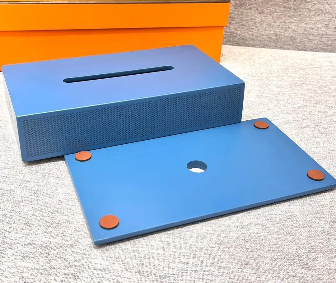 

Brand New Luxury Handmade Lacquered Wooden Tissue Box/car Tissue Box/essential Car Tissue Box, A Luxurious and High-end Gift.