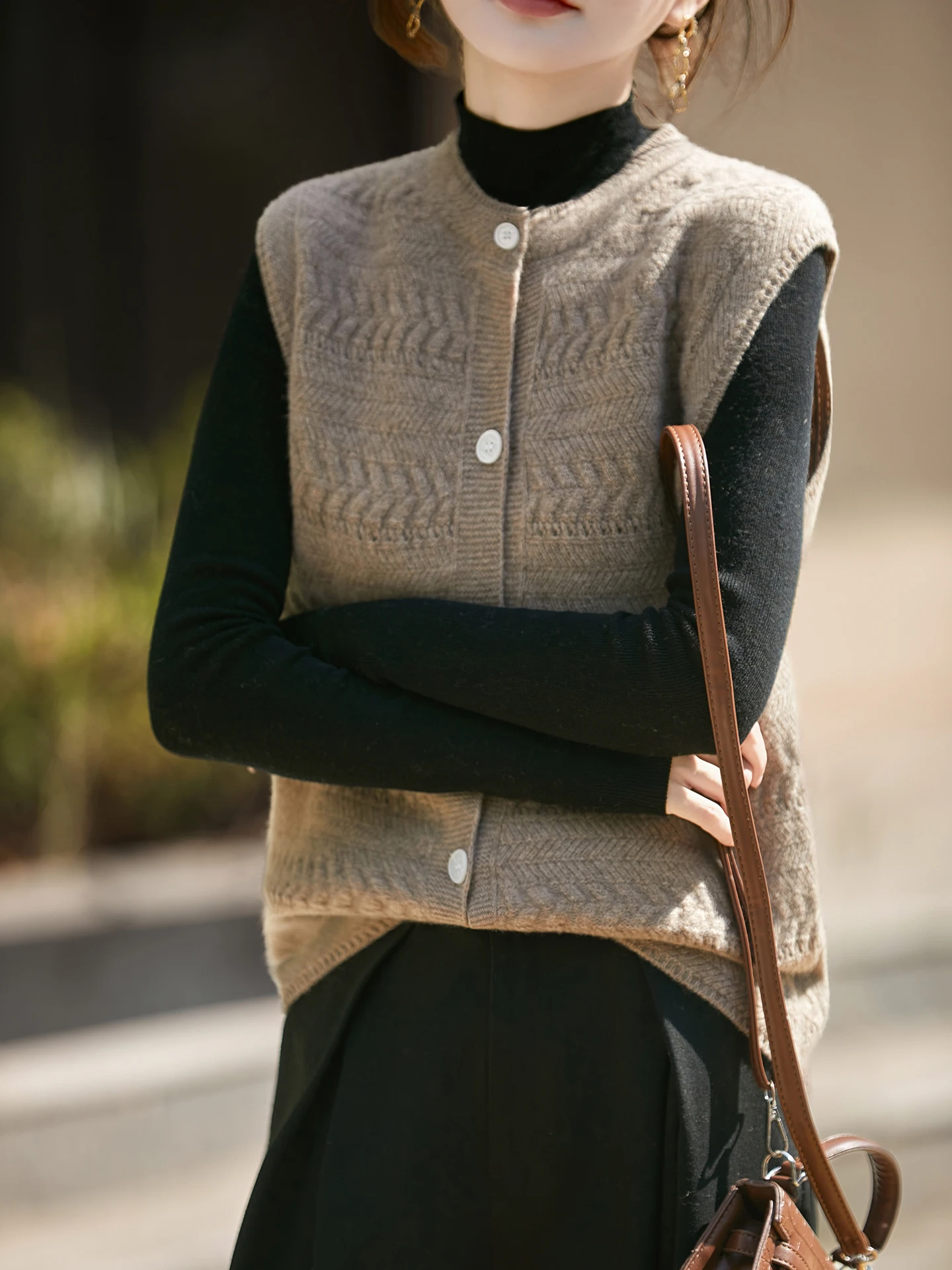 

Однобортный вязаный утолщенный жилет без рукавов с круглым вырезом, 100% мериносовая шерсть, женский осенне-зимний офисный теплый топ