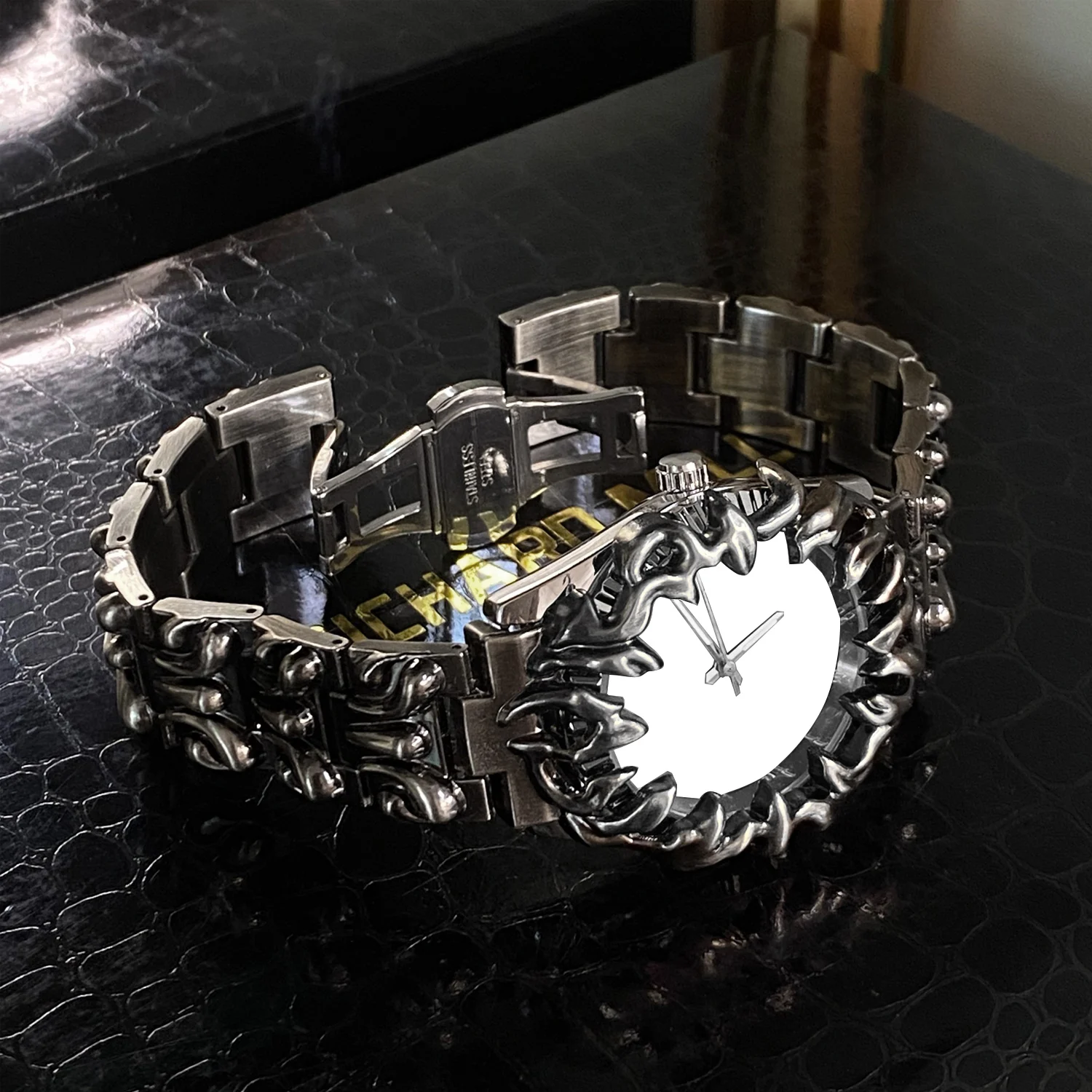 Jam Tangan PINTIME Dragon-Claw Custom Hitam Quartz  Jam Tangan Pria Gaya Y2K Unik  Hadiah Unik Kustomisasi Foto