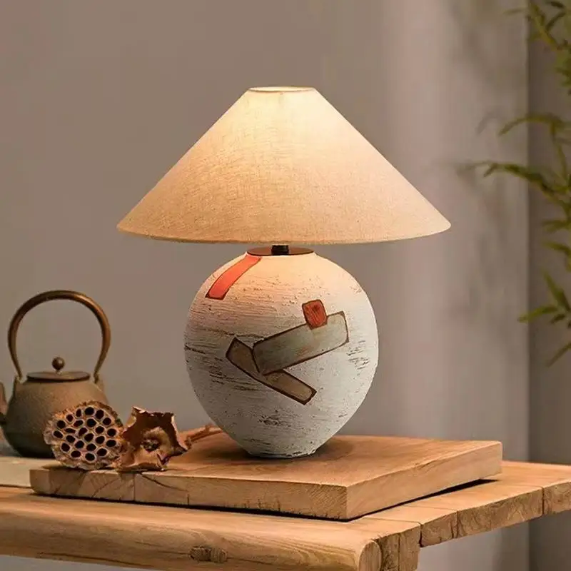 

Wabi wind charging table lamp Jingdezhen handmade pottery pot retro B & B hotel living room bedroom foreign trade cross-border l