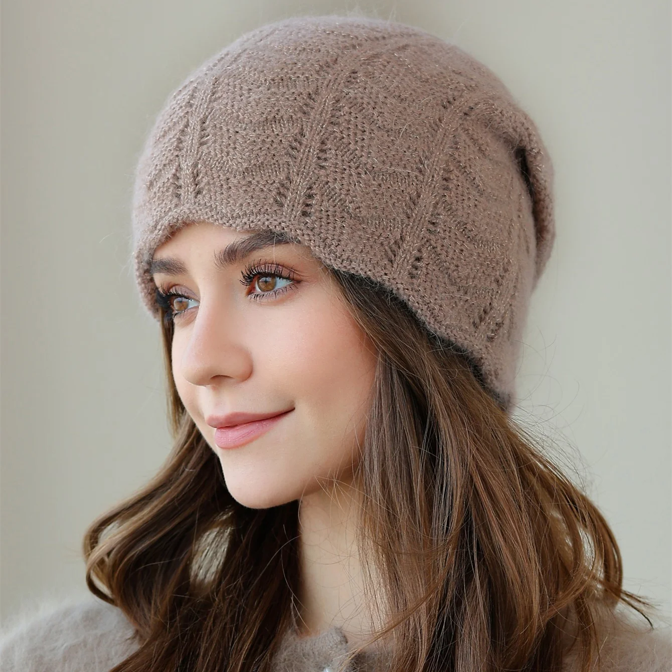 Hot Sale Elegant Rabbit Hair Blend Knitted Beanie for Women, Soft Warm Winter Hat with Glitter Yarn