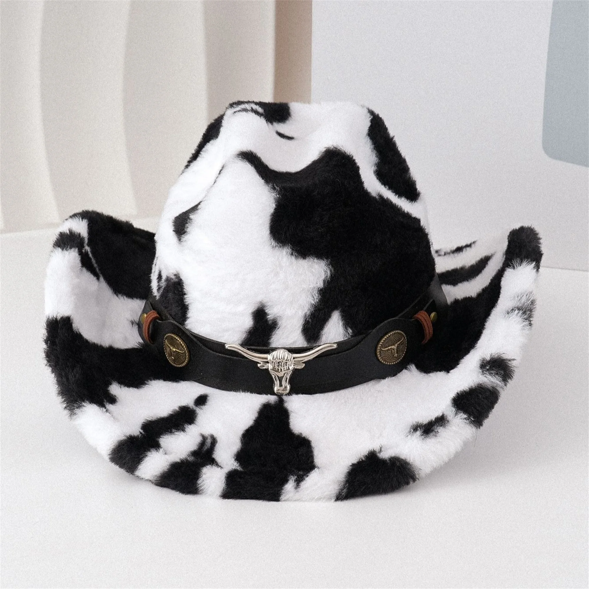 Chapéu de cowboy unissex elegante de pele sintética com design de cabeça de touro e aba larga perfeito para festas e eventos de inverno
