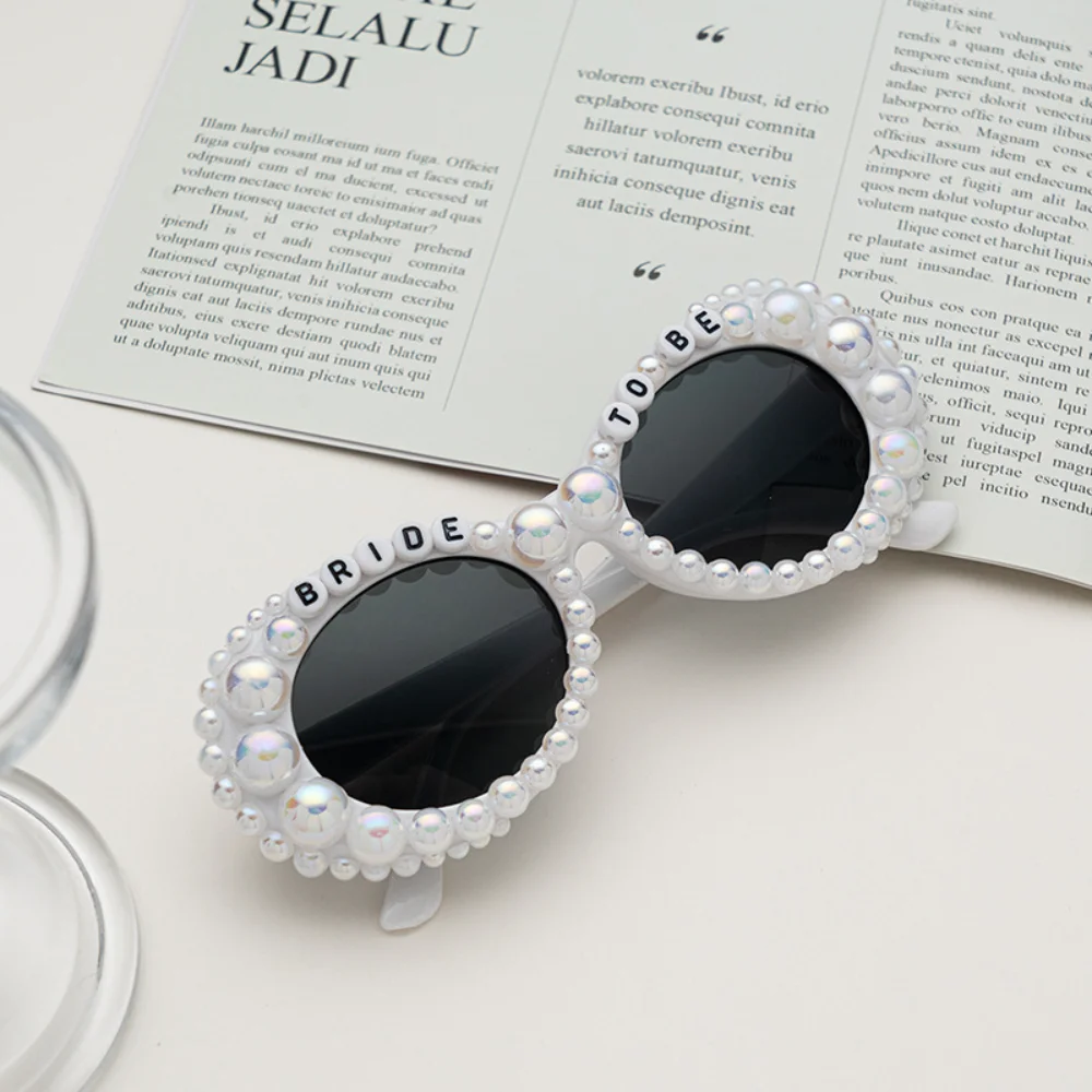 

Bachelorette Party Bride Sunglasses Oval Pearl Shaped Sun Glasses for Women Bridesmaid Bride Photo Tool Wedding Gift Accessories