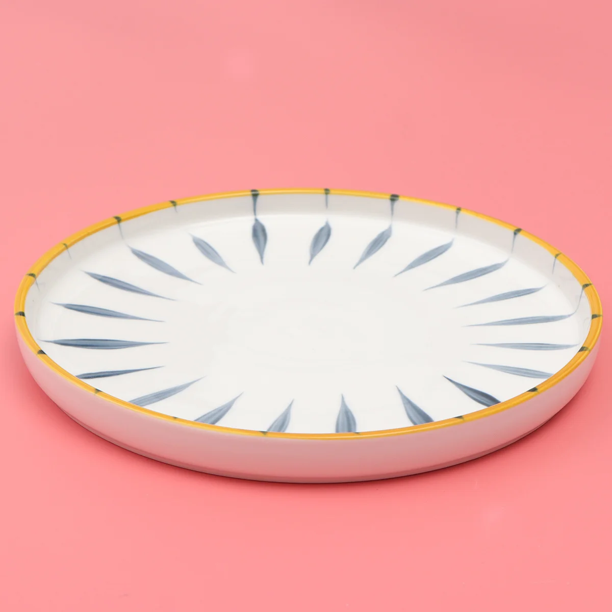 

1Pcs Premium Hand-Painted Ceramic Plate Fashion Retro Style Dinner Plate for Restaurant Home Hotel Use Versatile Serving