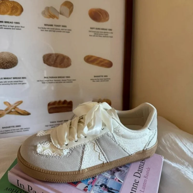 2025 New Women's Platform Trainer Shoes Lace Detail Retro Sneakers Cute Sporty Shoes