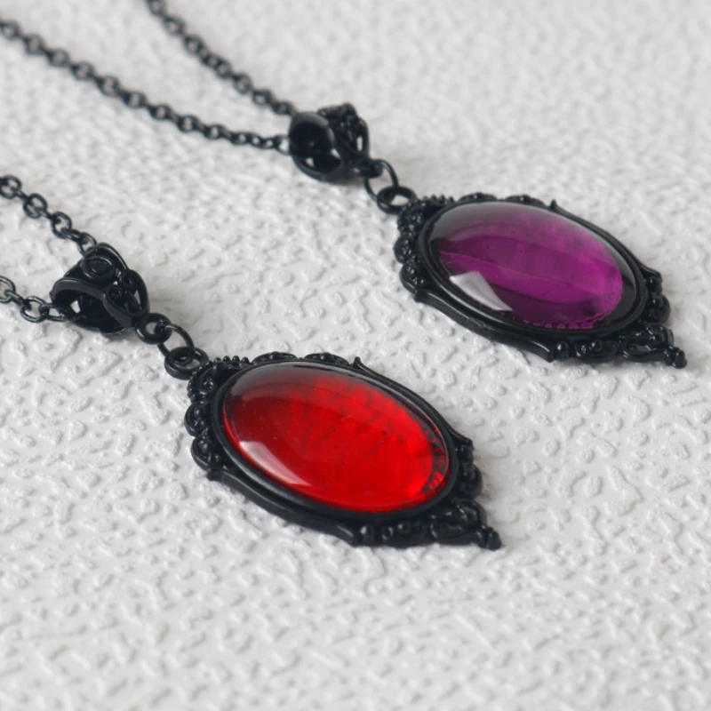 Red Demon Eye Pendant Sinister Jewelry Design Unique Necklace Haunting Charm Vintage Gothic Acrylic Necklace Accessories