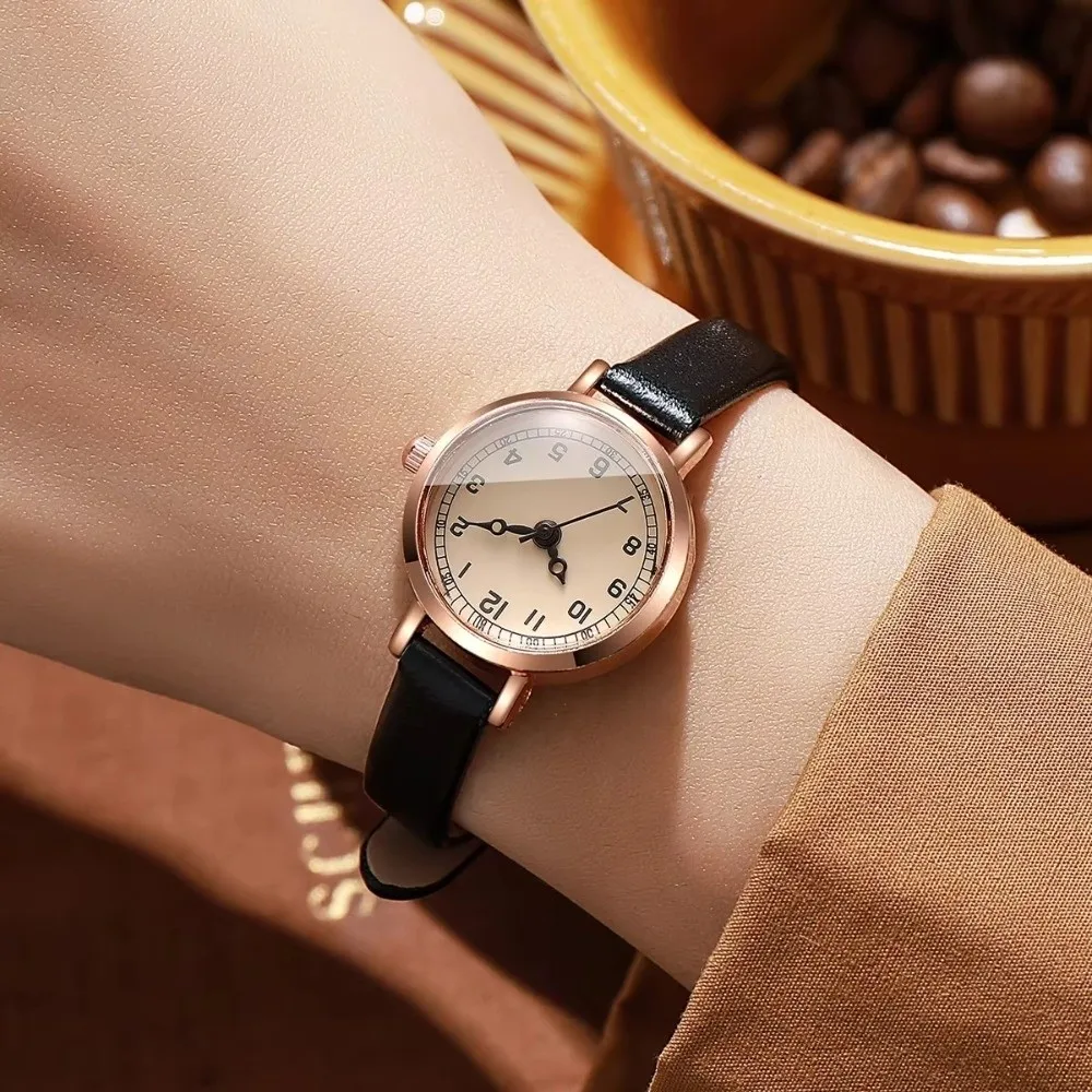 Elegant Ultra-Thin Case Women Quartz Wristwatch Leather Strap Lightweight Wrist Watch Minimalist Watch Women