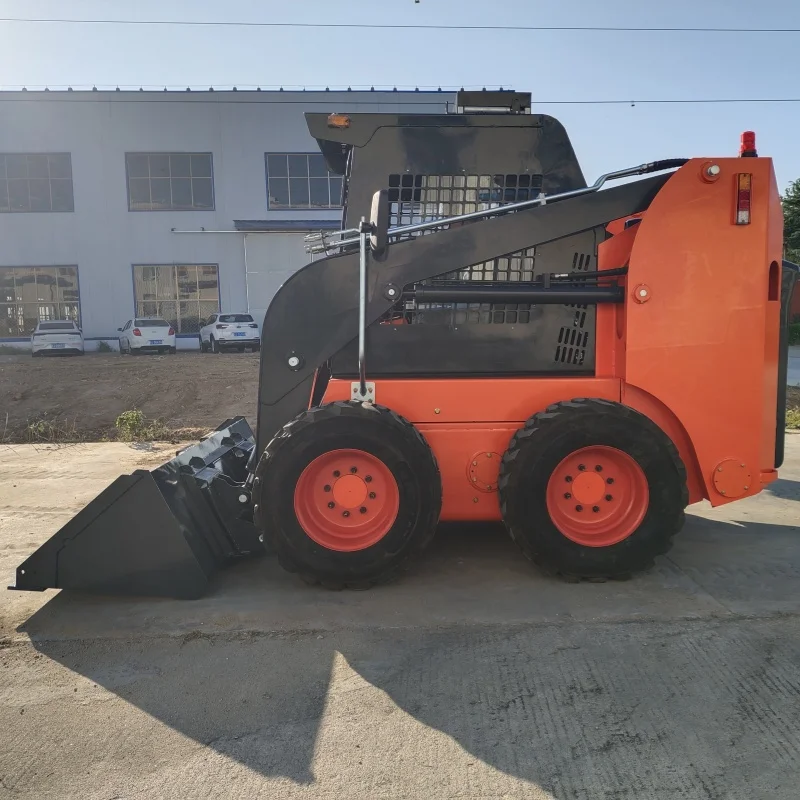 لودر مدمج |   جرافة ذات عجلات صغيرة تعمل بالديزل معتمدة من CE |   آلة متعددة الاستخدامات لجميع التضاريس للمزرعة والبناء
