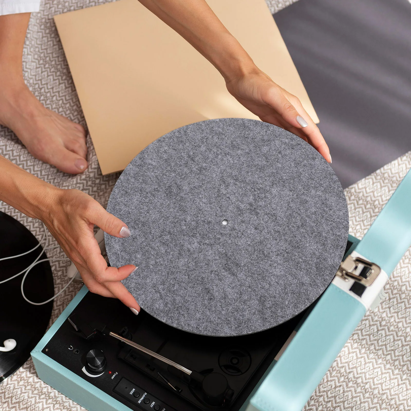 

2 pcs Felt Record Platter Mats Turntable Slipmat For Vinyl Records Non Slip Design Scratch Protection Friction Reduction 12 Inch