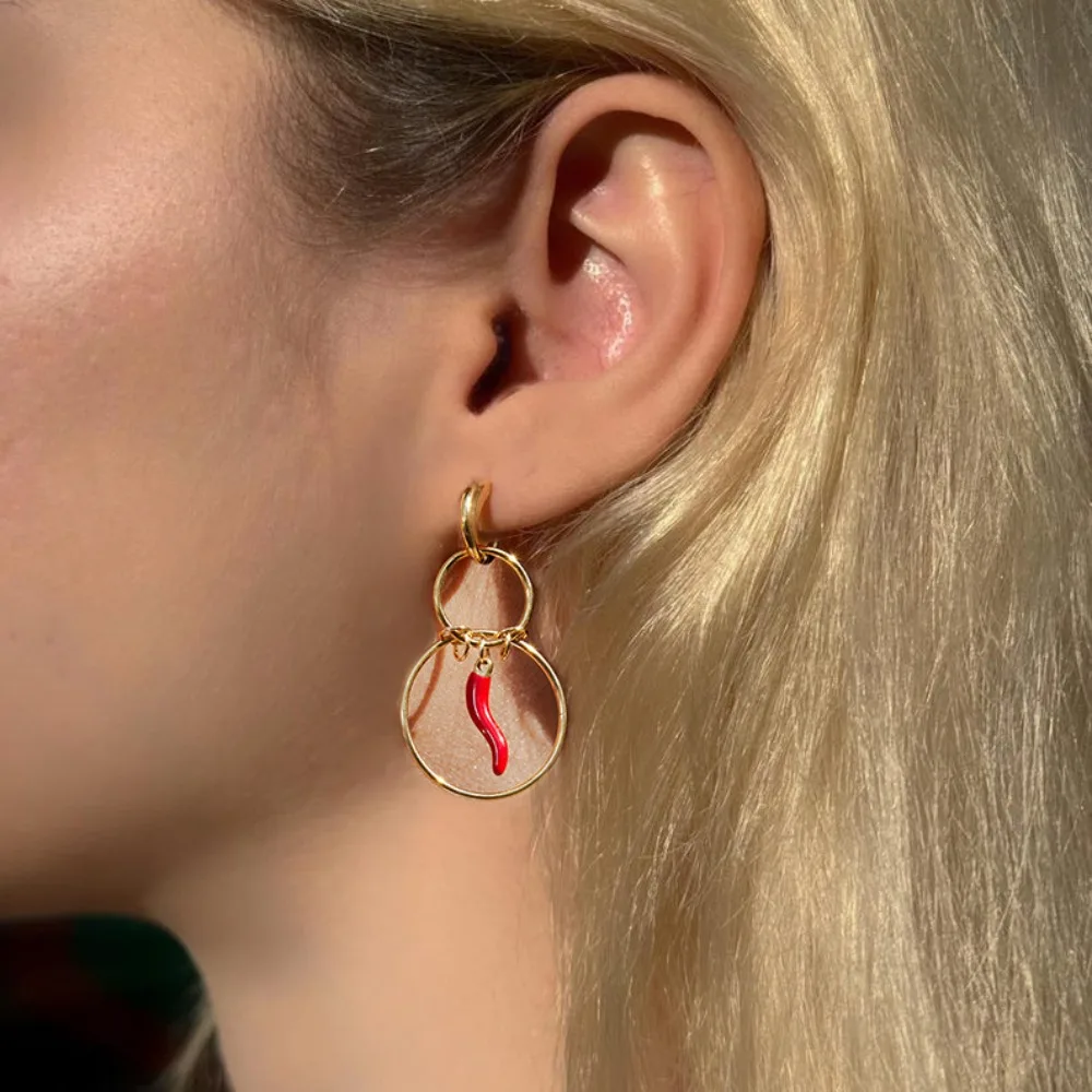 Vintage Multi-layer Interlocking Circle Round Huggies Hoop Earrings 18K Gold Plated Hypoallergenic Chili Pepper Stud Bijoux Aros