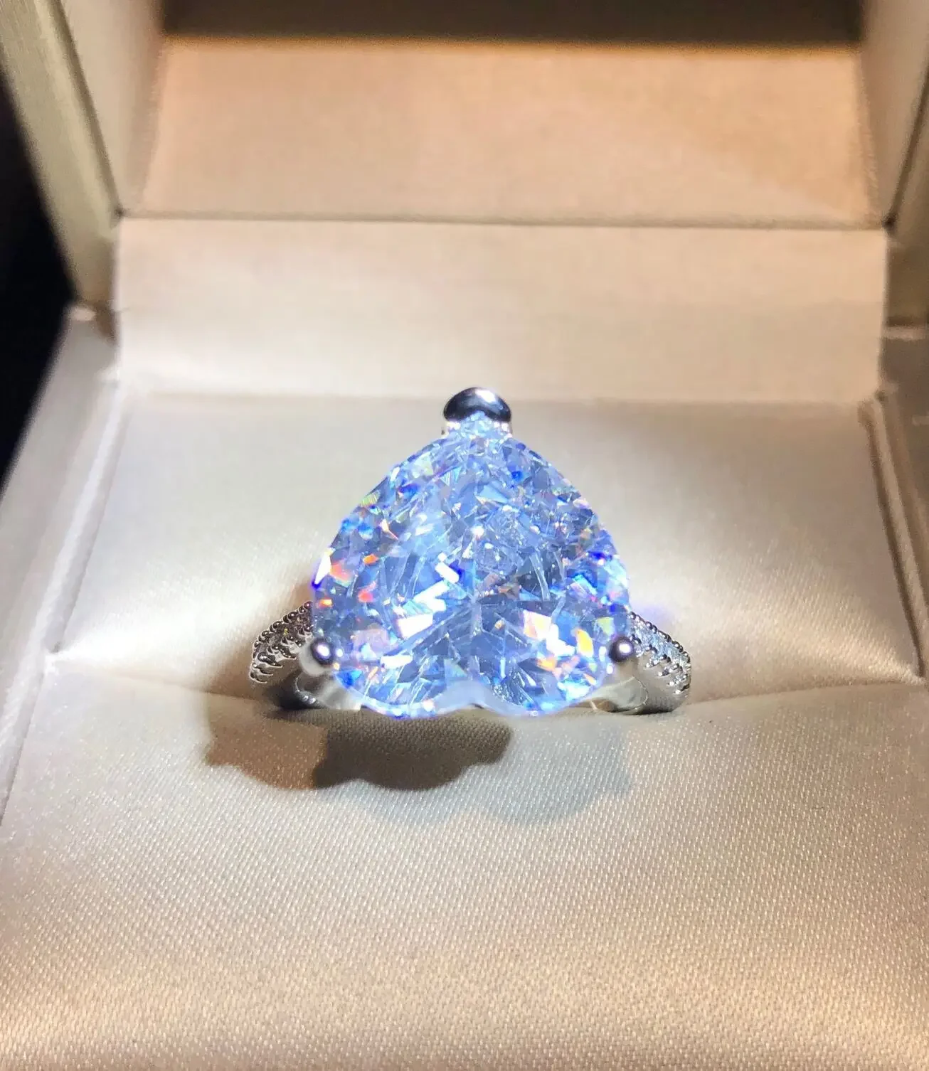 Wedding Bride Heart Love RomanticJewelry Super Big Zircon SIlver Color Ring for Women Nice Engagement Christmas Gifts