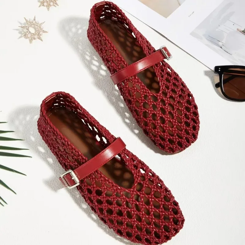 

Летние тканые сетчатые балетки, женские модные дизайнерские сандалии на плоской подошве с металлической пряжкой, повседневные удобные нескользящие пляжные сандалии