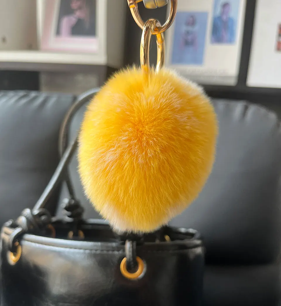 Niedlicher Echter Rex-Kaninchenfell-Pilz-Schlüsselanhänger, Flauschiger Pompon-Autoschlüsselring, Taschenanhänger, Charm im Ins-Stil, Modisches Geschenk für Frauen und Mädchen – Detail 11