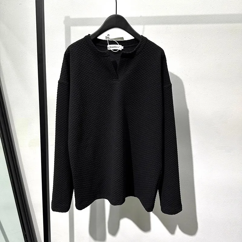 

Retro V-neck sweatshirt for men with trendy brand design, three-dimensional relief, loose temperament, no-iron, versatile long-s