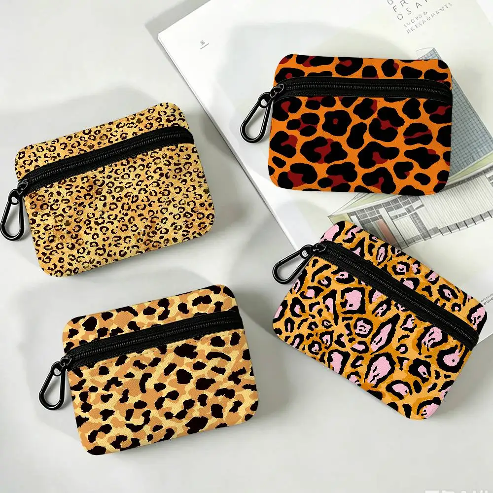 Leopard Pattern Compact Oxford Cloth Zipper Pouch Detachable Carabiner Mini Coin & Key Wallet