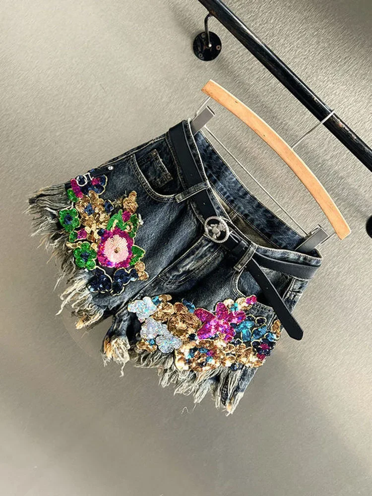 Trend Sequin Floral Burrs Hole Denim Shorts Women's Vintage High Waist Wide Leg Short Jeans Female 2024 Summer New Z397