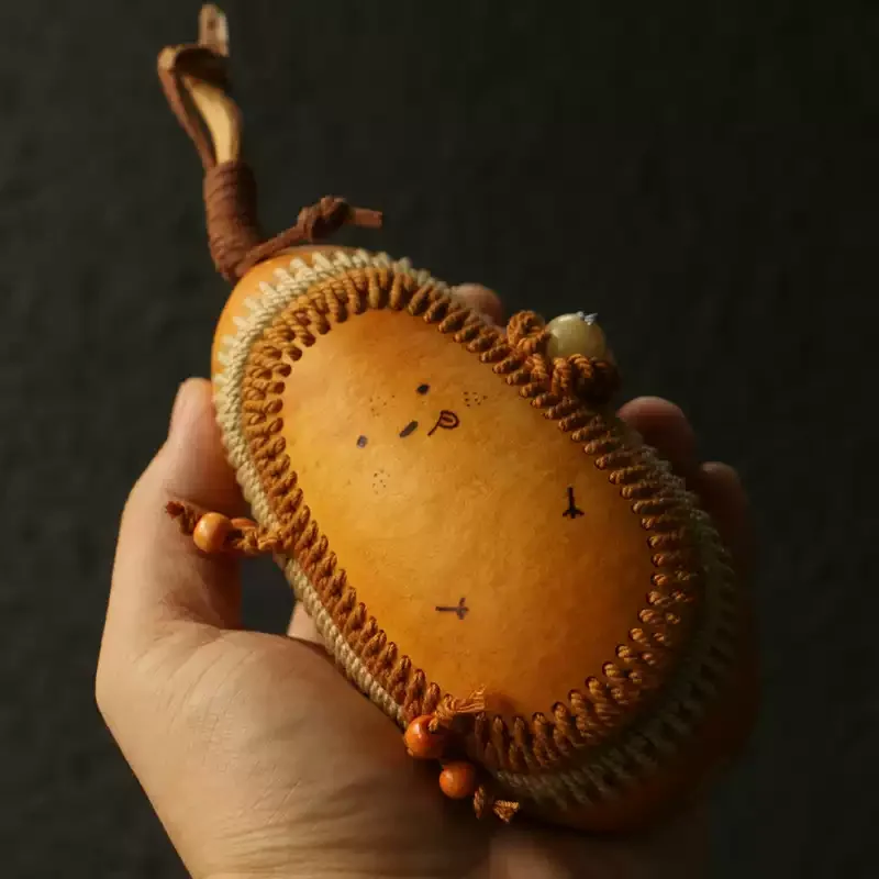 Hand‑Crafted Gourd Shaped Storage Pouch, Vintage Collectible Bag for Bracelets and Cultural Play Accessories