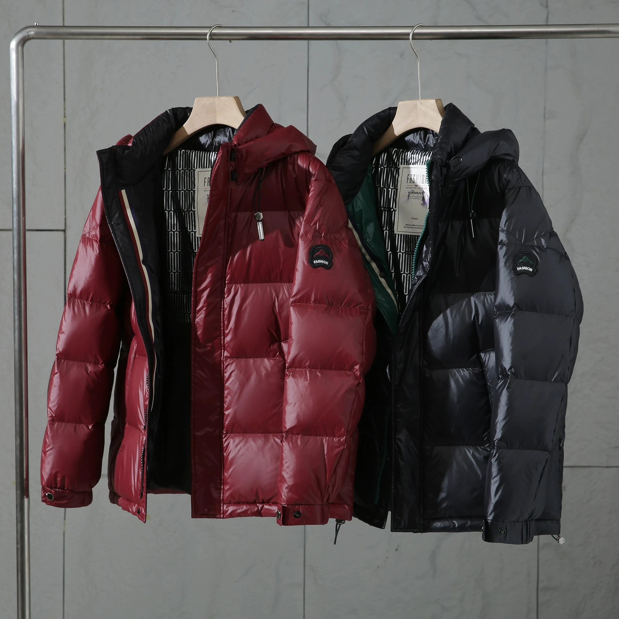 

High Fill Power 90 Du down Thiened Men's Puffer Jaet with Hood Luminous Surface Faionable Urban Sle Youth Outerwear