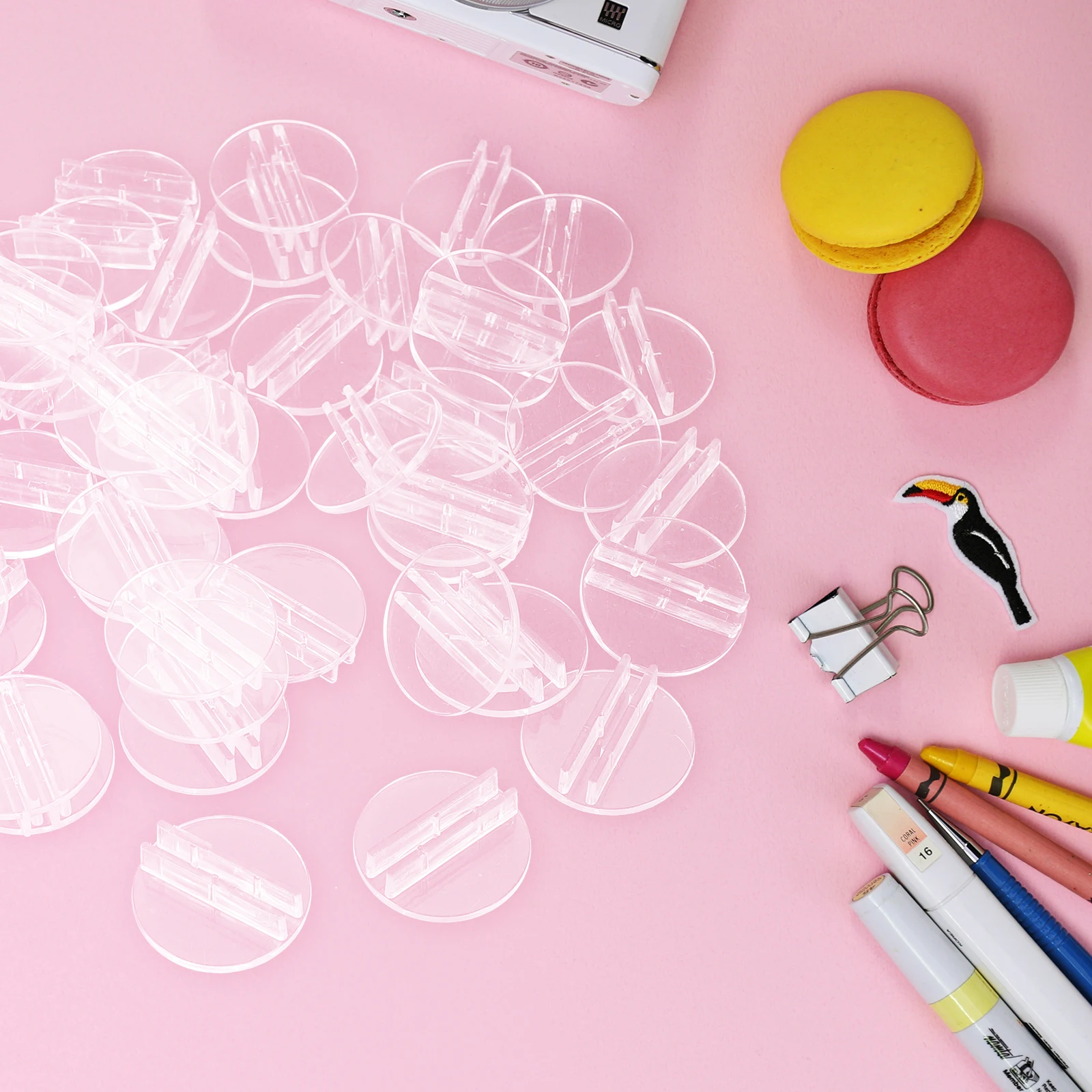 

100 Pcs Table Card Clip Board Game Accessories Holders Plastic for Trading Cards