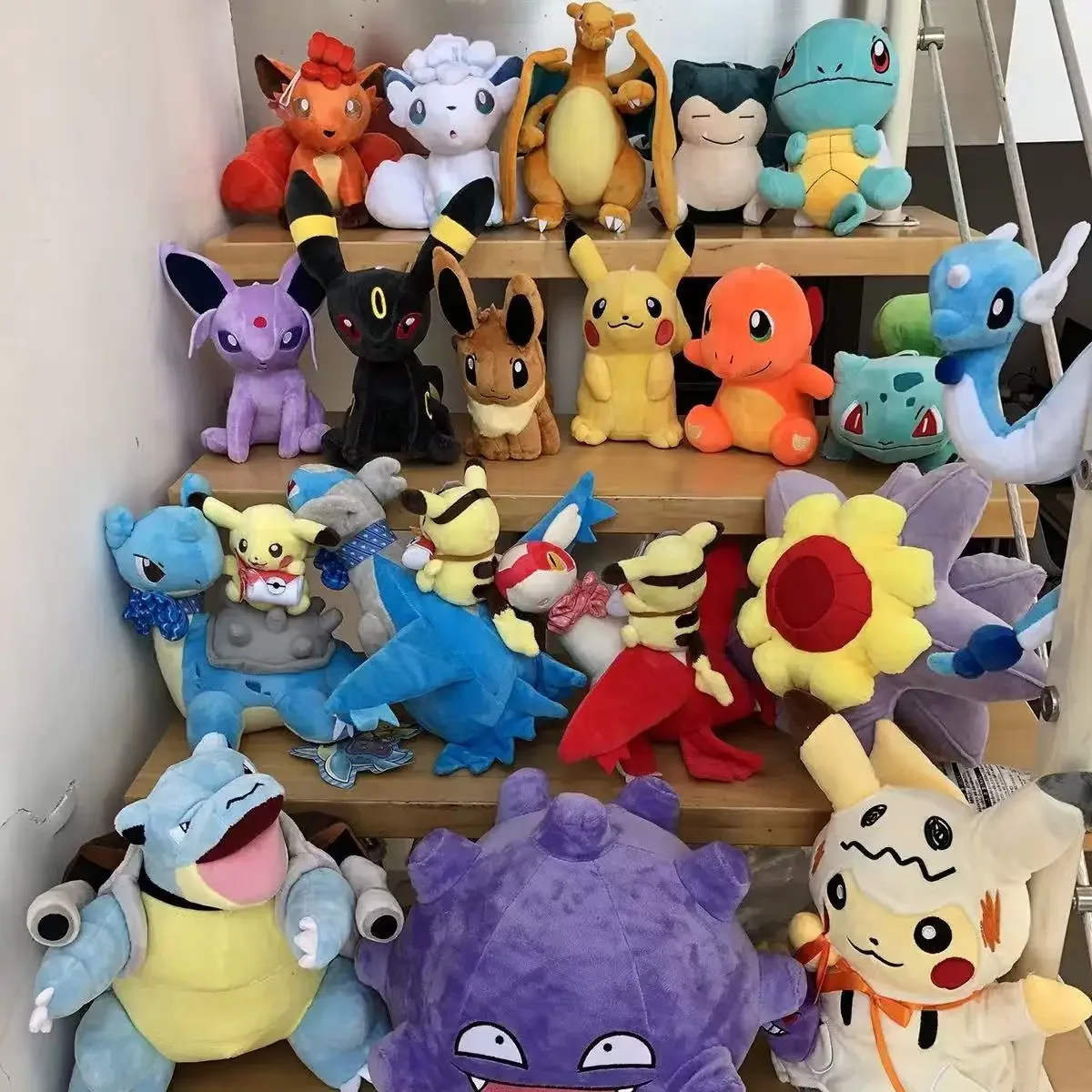Lindo Peluche de Pikachu, Muñeco de Peluche de Pokémon Charmander, Squirtle, Bulbasaur, Eevee, Scorbunny, Gengar, Snorlax, Regalos de Navidad