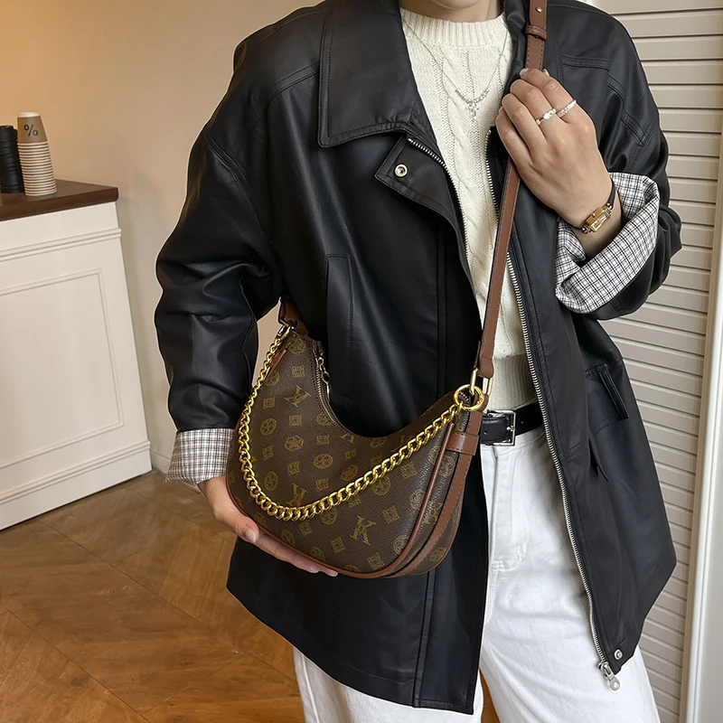 

Luxury Ladies Tote Bag Crafted From Premium Leather Featuring High-End Paris Neat Vintage Look​