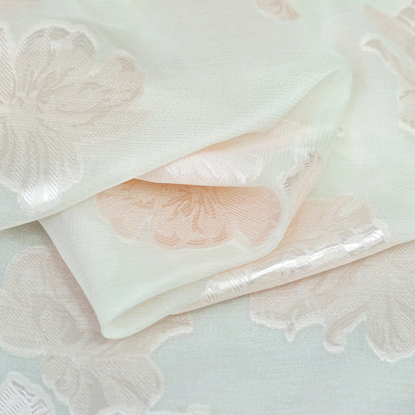 High Quality Pink Shadow Silk Woven Cut Flower Silk Cloth Hanfu Chinese Cheongsam Designer Fabric