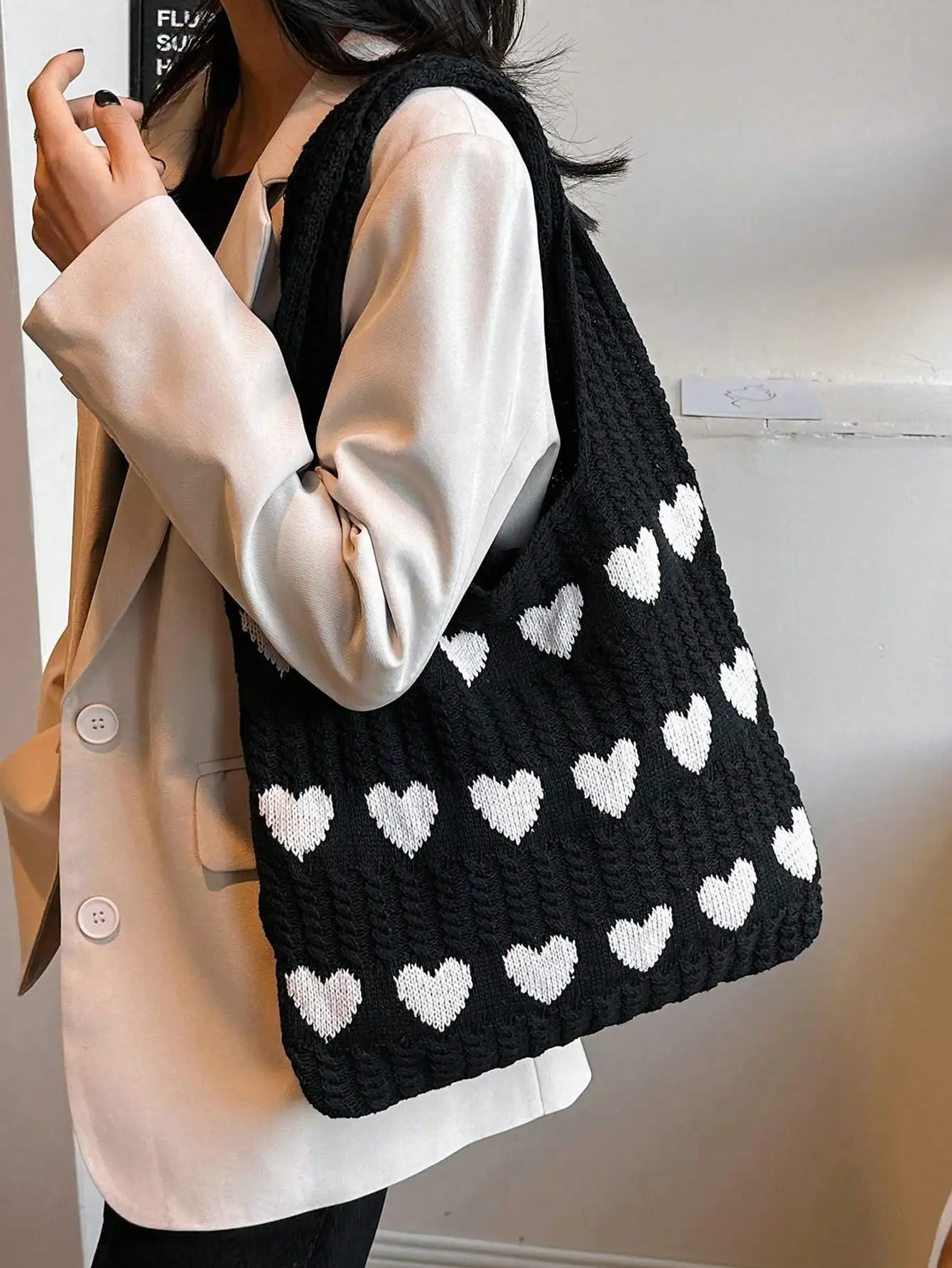 1pc Heart Pattern Contrast Color Crochet Tote Bag, Large Capacity Fashion Shoulder Beach Bag, Versatile For Commute