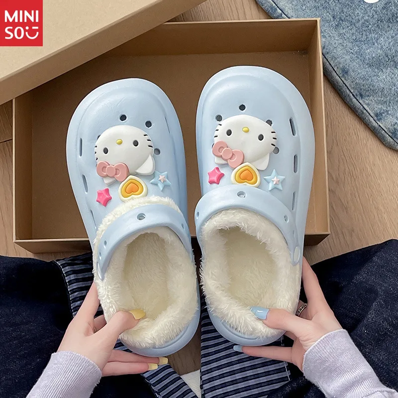 Miniso 2025 كروكس نسائي من القطيفة، قباقيب منصة شتوية مع بطانة غامضة وتعزيز الارتفاع