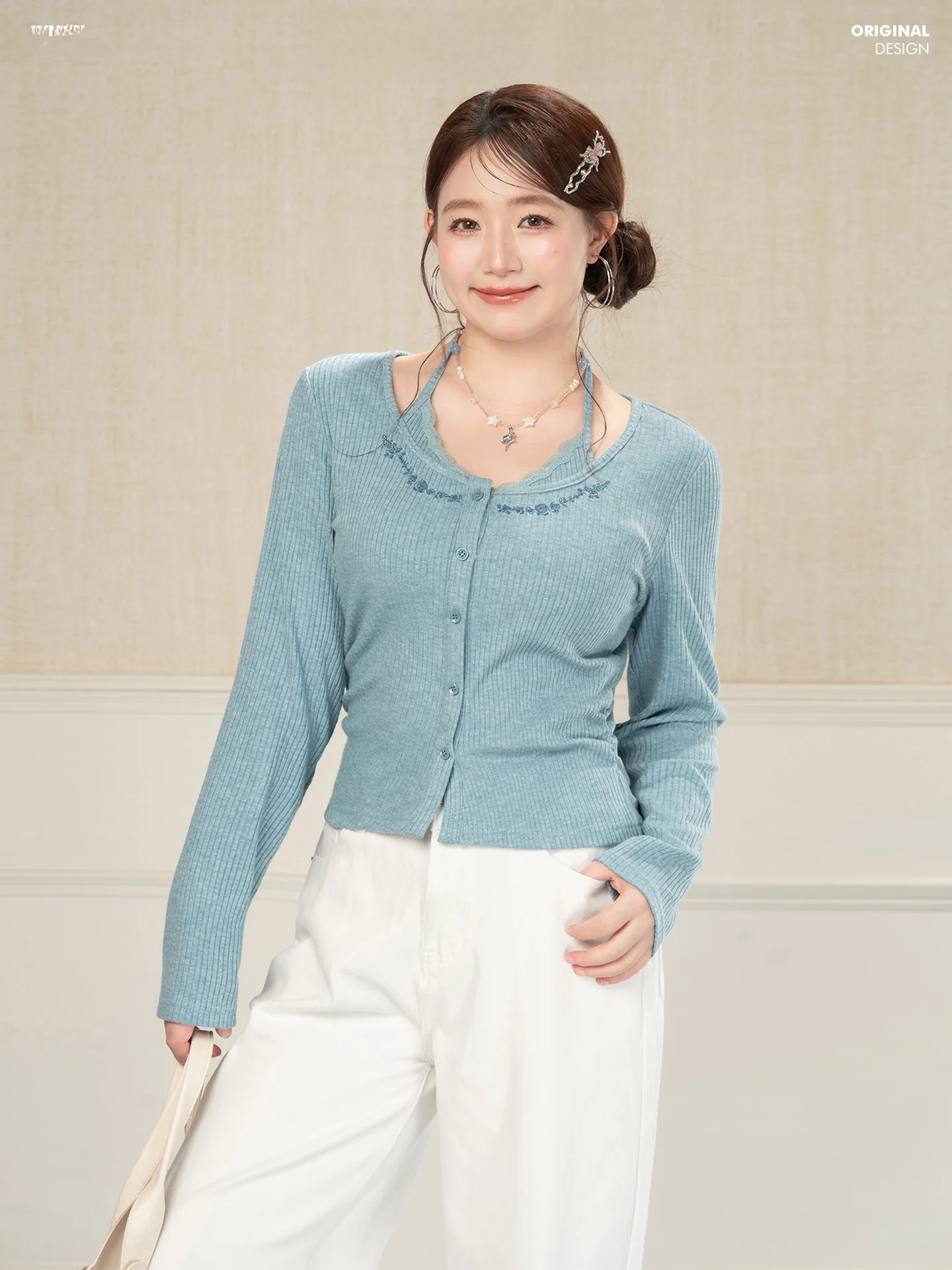 

Heynew plus Size Knitted Long Sleeve Oxygen Top Women's Fashion Spring Commute Style Fake Two-Piece Hanging Neck Design