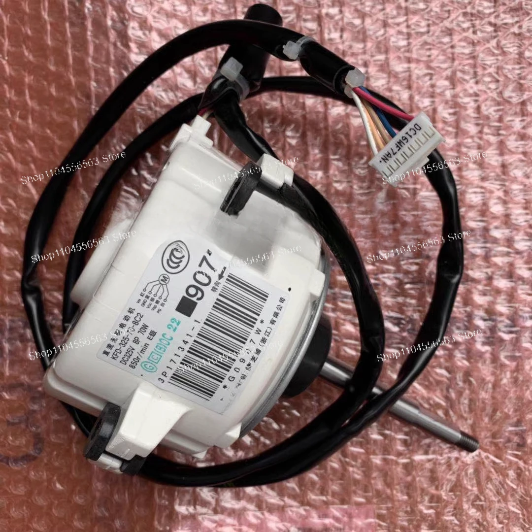

Suitable for hot-selling new Daikin air conditioner external fan motor KFD - 325-70-8 C2 Daikin 907 fan motor