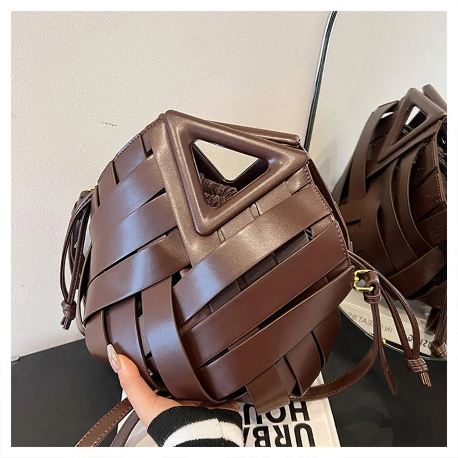 

Shoulder Bag for Women Cute Hobo Purses Handbags Retro Clutch Underarm Purse Cute Crossbody Bucket Woven Tote Clutch Handbags