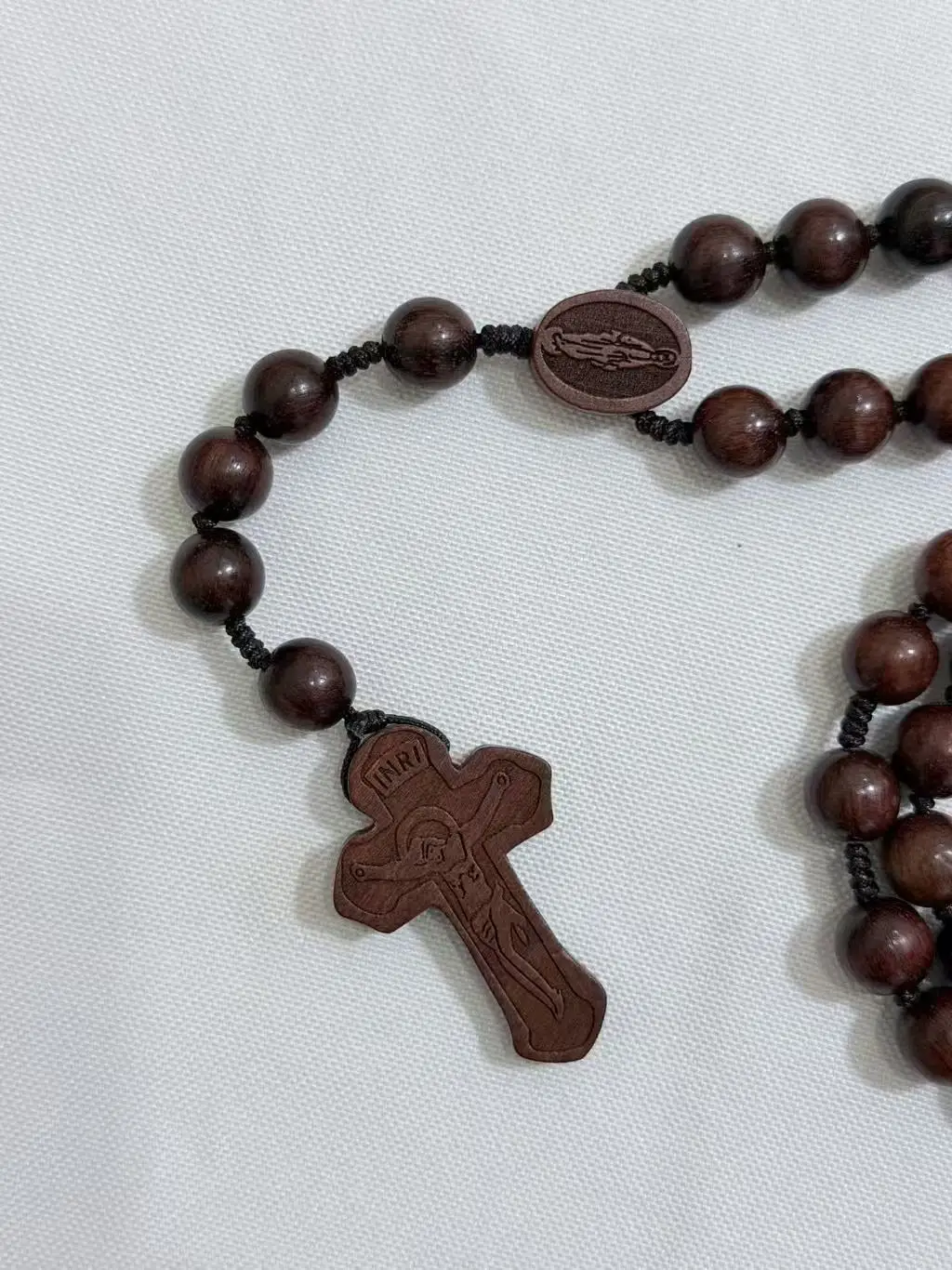 الكاثوليكية الخشب مطرز الوردية القلائد للنساء المسيحية INRI الصليب الصليب قلادة سلسلة طويلة الرجال الدين الصلاة مجوهرات