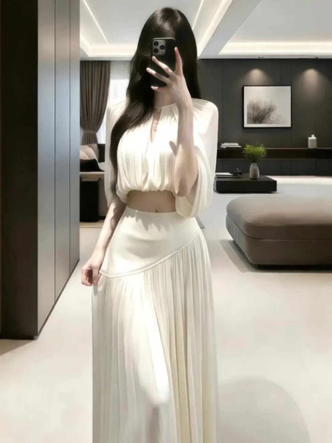 

Уникальный красивый комплект из топа с воротником-хомутом и юбки миди, весна 2026, модный тренд, новинка, женский, удобный, повседневный