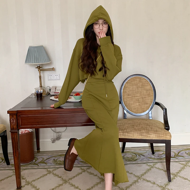 Autumn and Winter New American Retro Casual Hooded Sweater High Waist Wrap Hip Half Skirt Two Piece Set